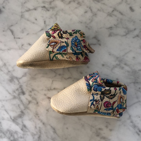 Handmade baby moccasins size 3 - Picture 7 of 9